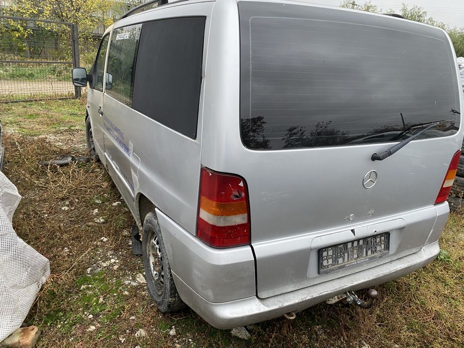 Dezmembrez mercedes vito