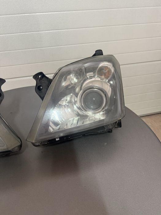 оригинални фарове за Opel Meriva
