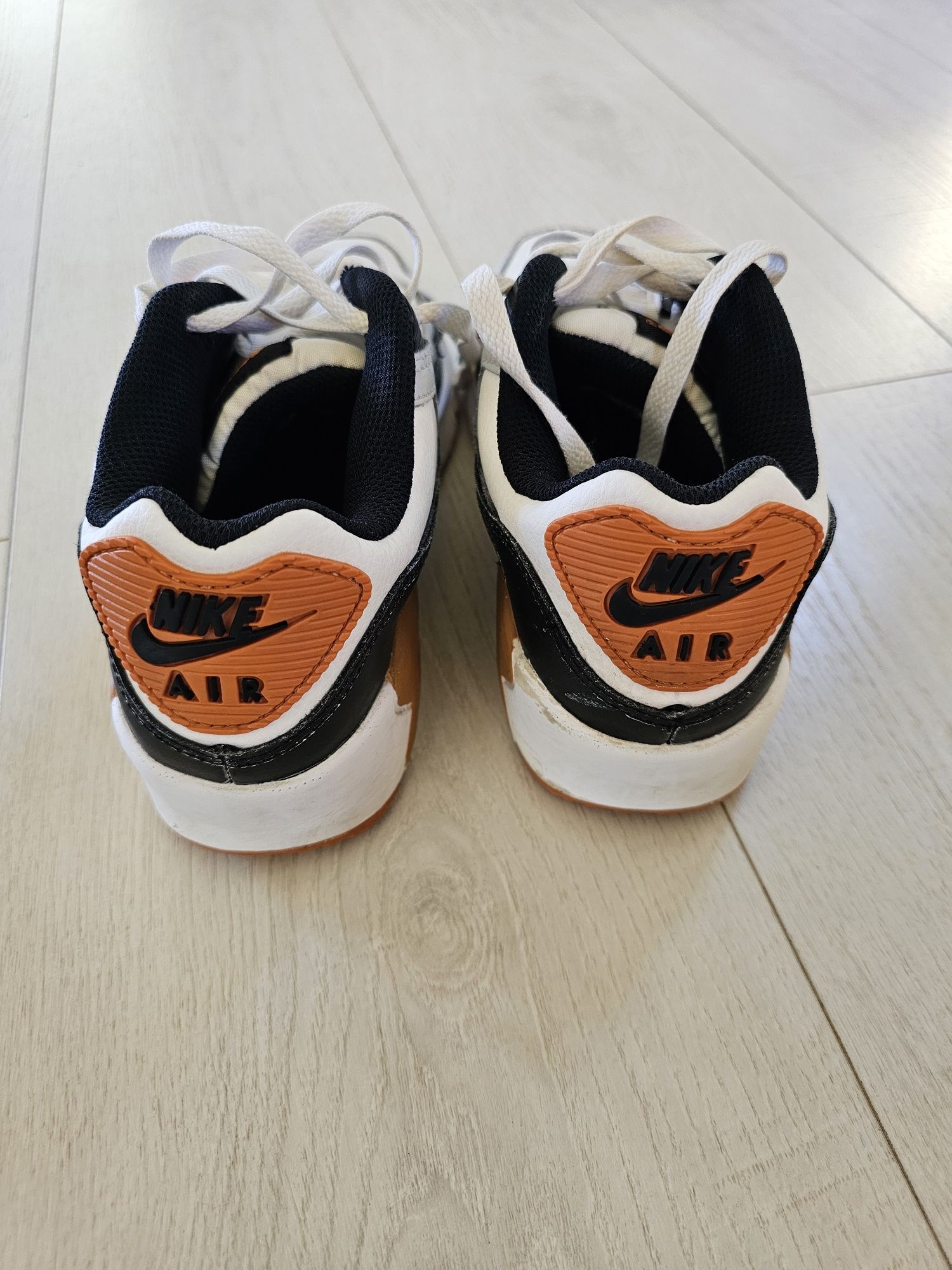 Маратонки nike 36,5 номер