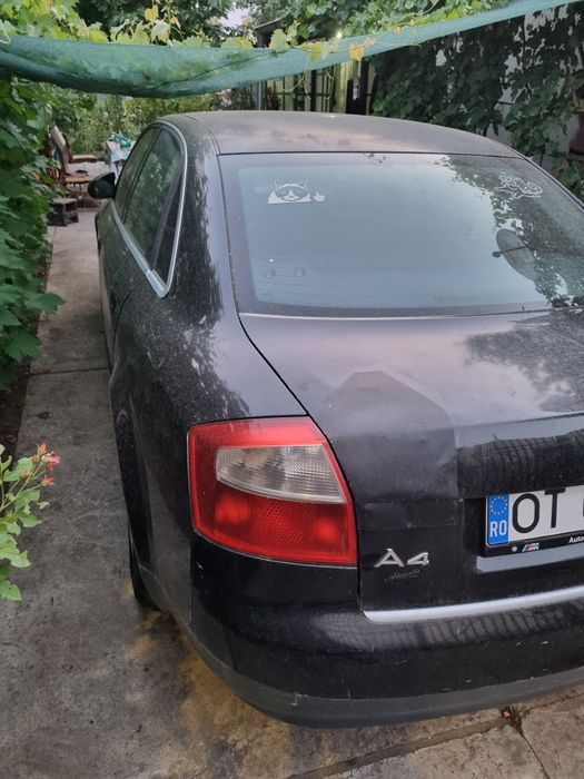 Audi A4 B6 cutie defectă