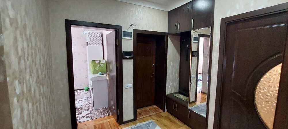 3 xonali Chilonzor 11kv da 77seryali kvartra sotiladi