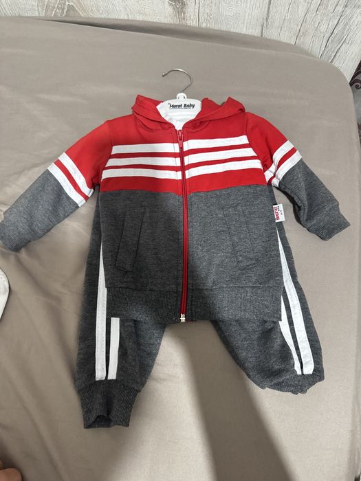 Продам спортивный костюм Турция 3-4 месяца