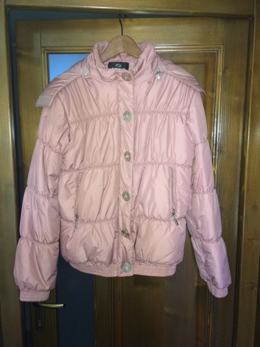 Vând geacã de toamnã-iarnã