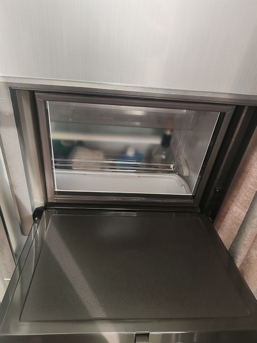 Продавам Хладилник Samsung  Side by Side