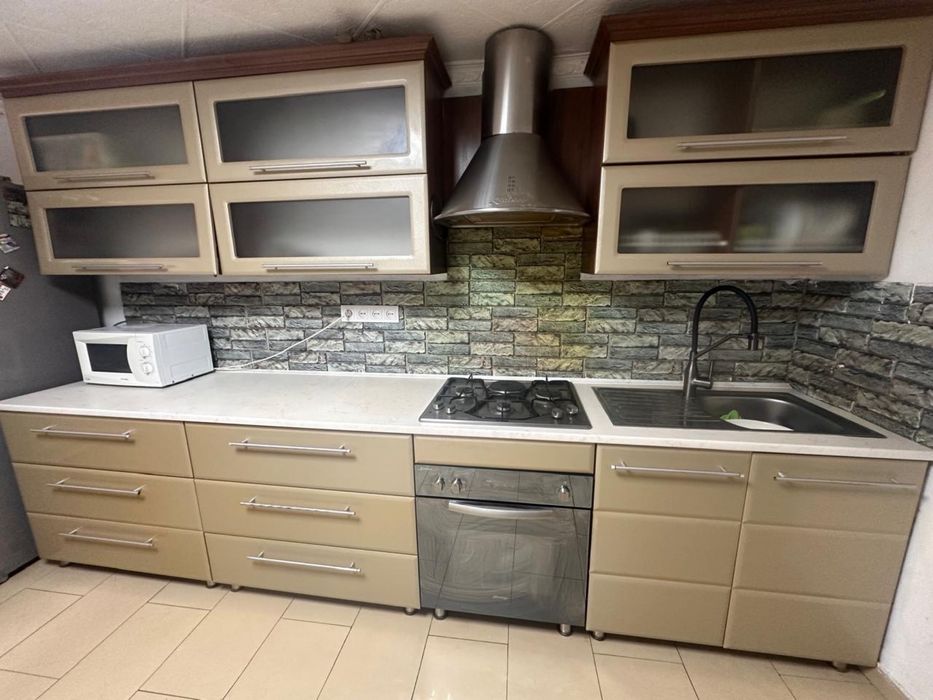 Продам кухню в хорошем состоянии