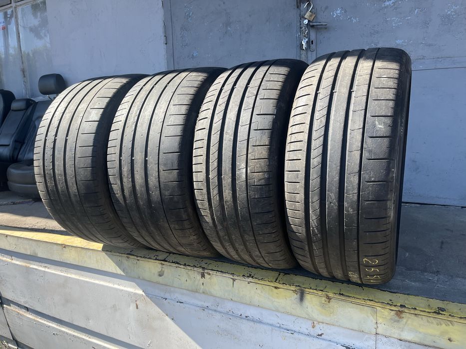 4 бр. гуми спорт пакет 255/40/20 и 295/35/20 Pirelli DOT 0818 6/4 mm