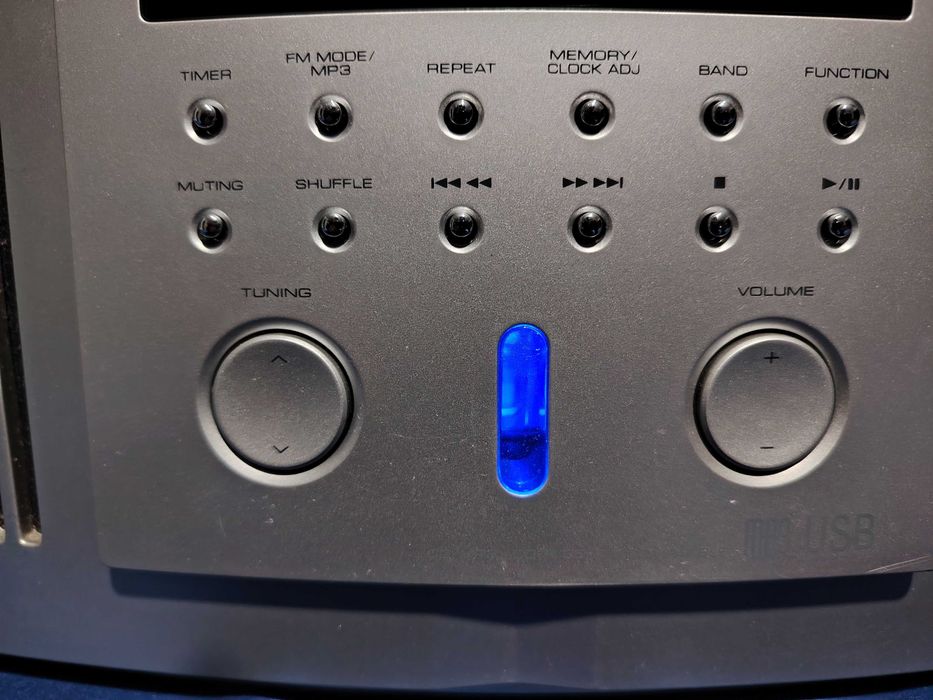 TEAC model SR-L35 USB CD Receiver, CD, Radio, USB, AUX.