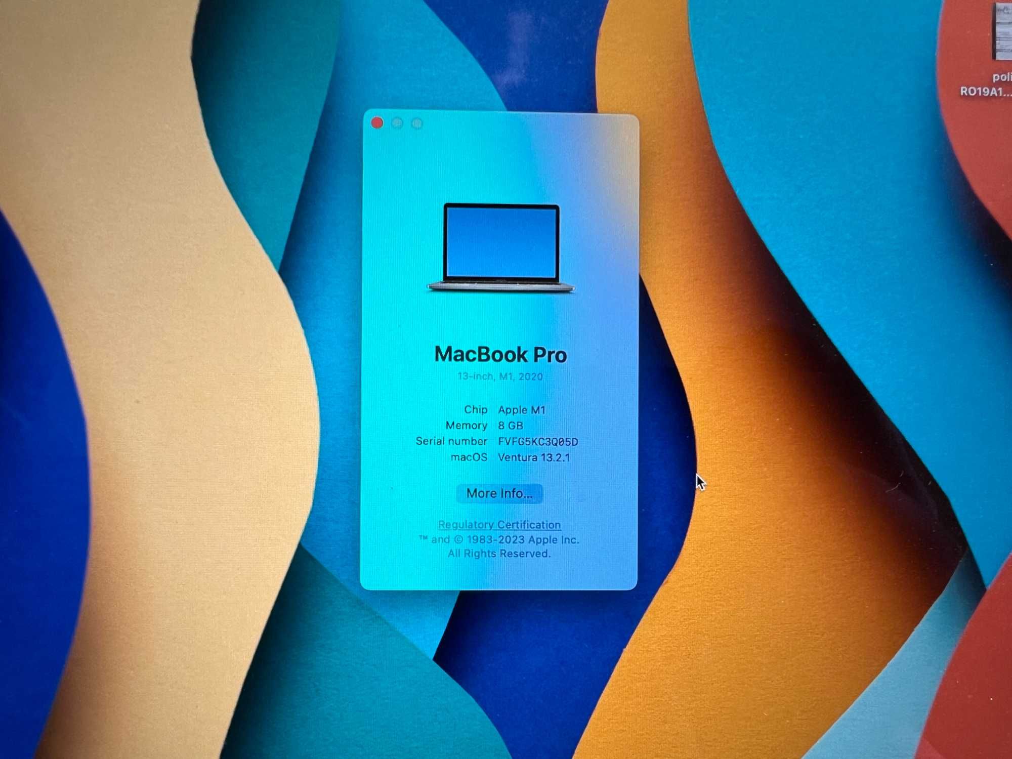 MacBook PRO, 13-inch, M1, 2020 cu TouchBar