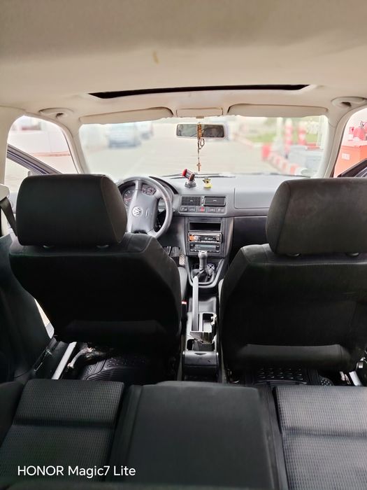 Vând golf 4 1.6 16v