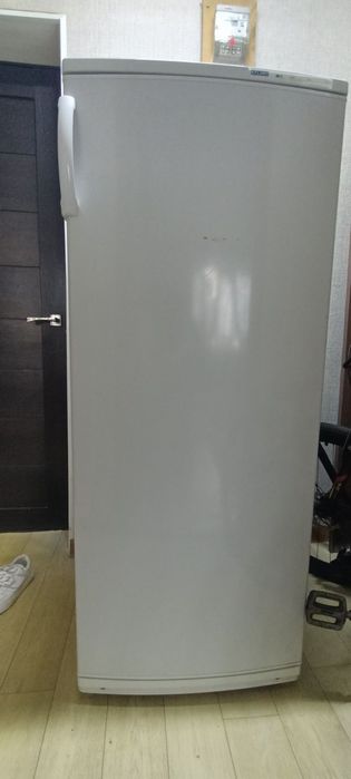 Продам Морозильник ATLANT M-7184-ХХХ