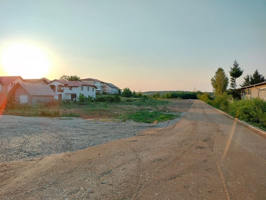 Lot  casa de vanzare