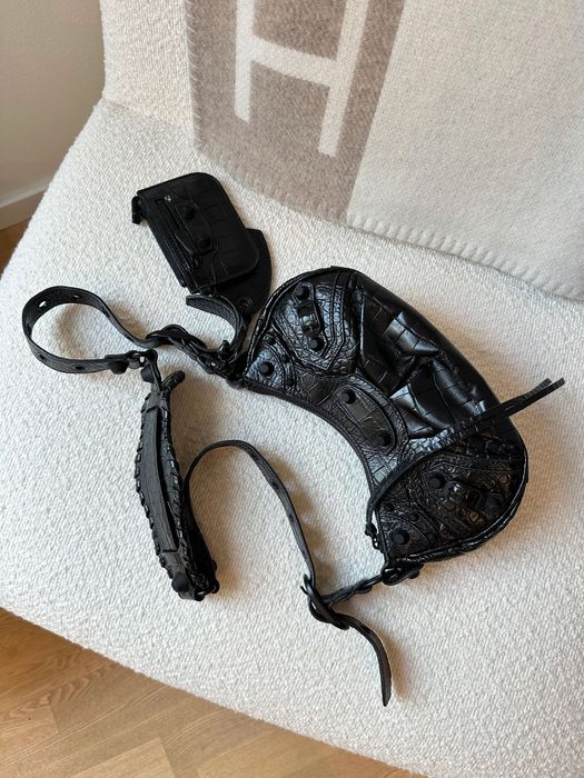 Оригинална Balenciaga Le Cagole XS