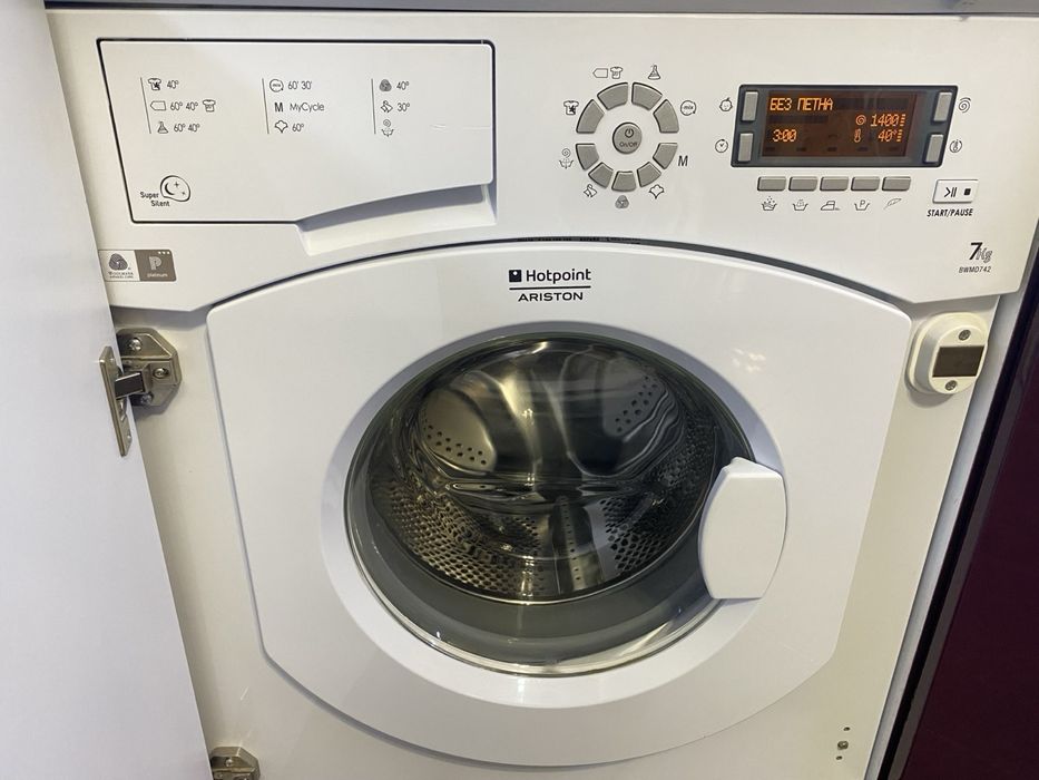 Пералня HOTPOINT ARISTON за вграждане