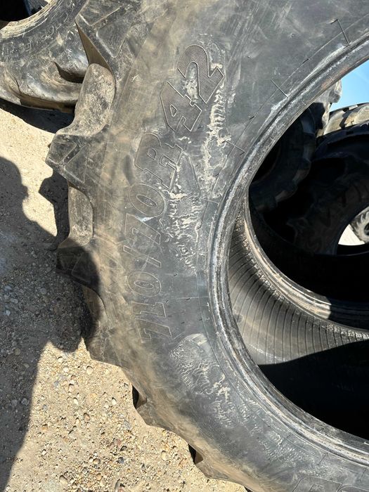 Anvelope de tractor 710.70 R42 BKT