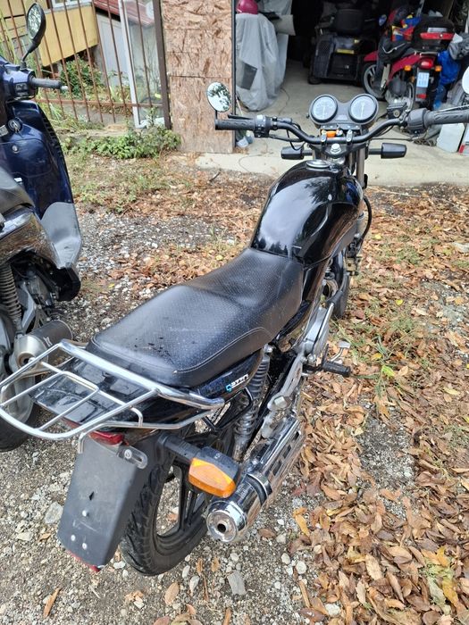 Yamaha YBR 125.  20000km