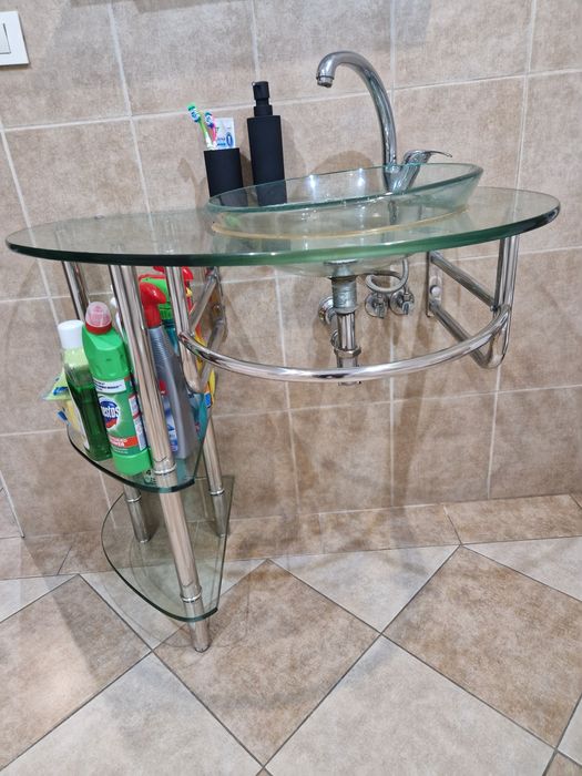 Mobilier baie sticla securizata