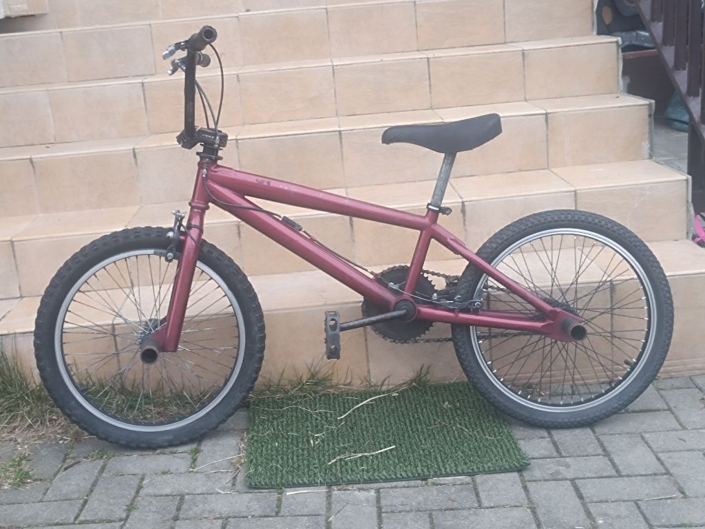 BMX cu peguri pe amble părți