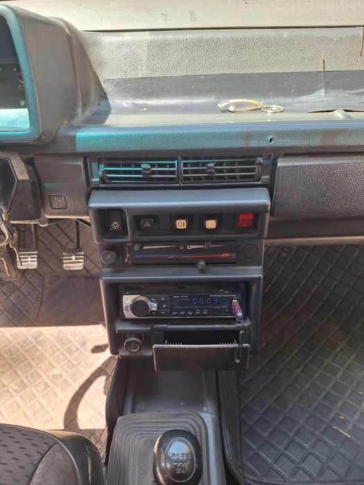 Жига -ло продаётся  1993 года до нашей эры.