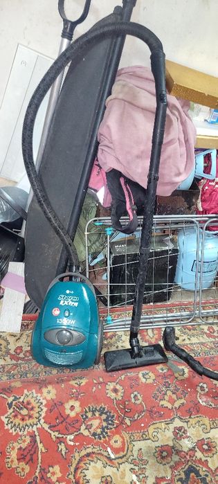 Пылесос отдам отличый