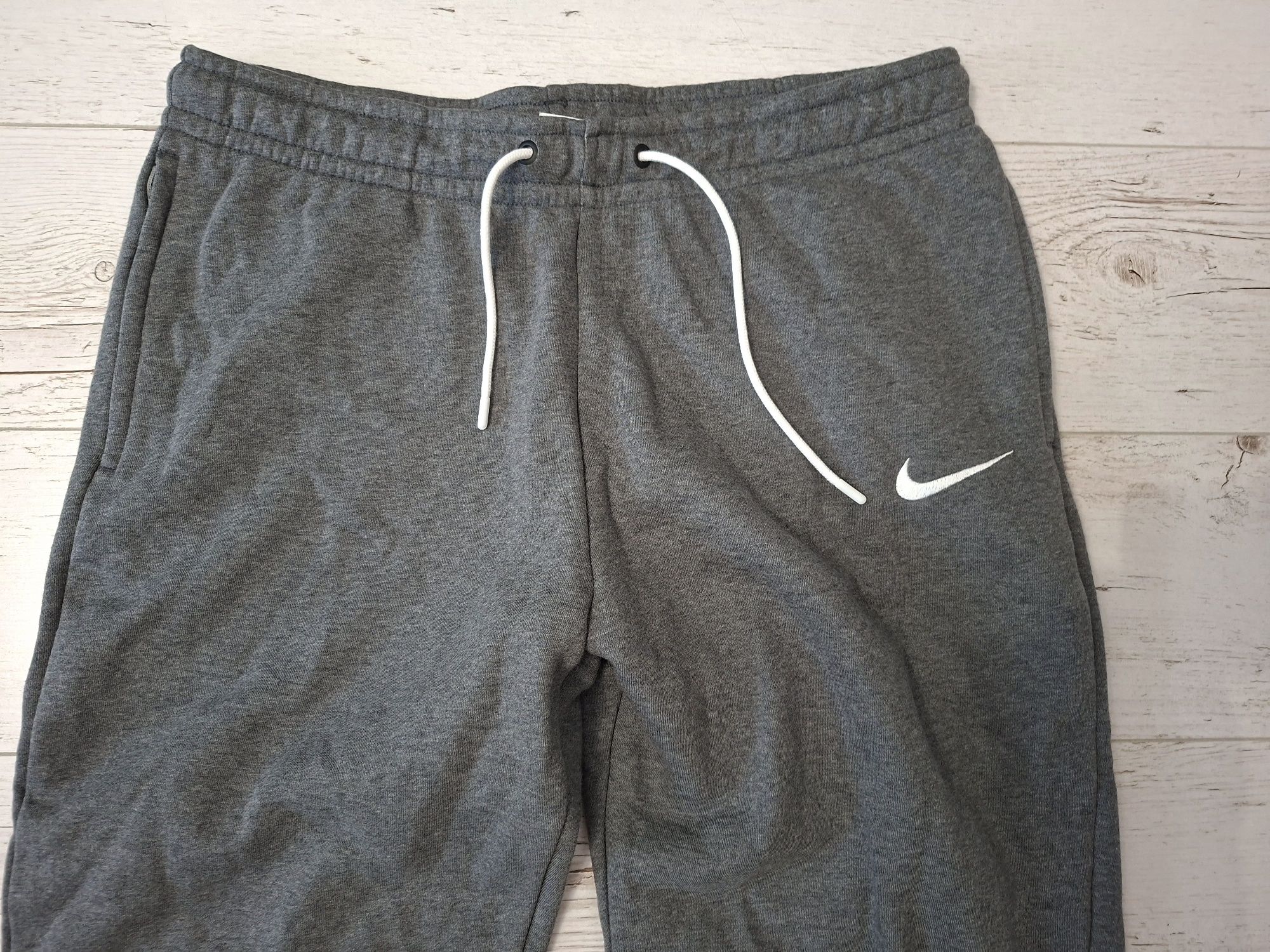 Nike-Ориг. Долнище Ново!