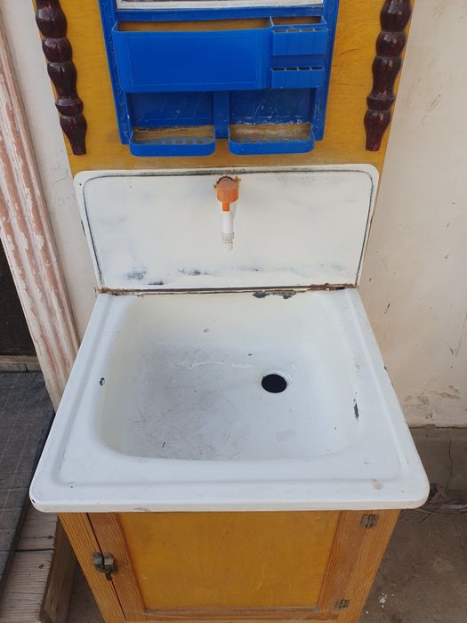 Умивалник сатылады