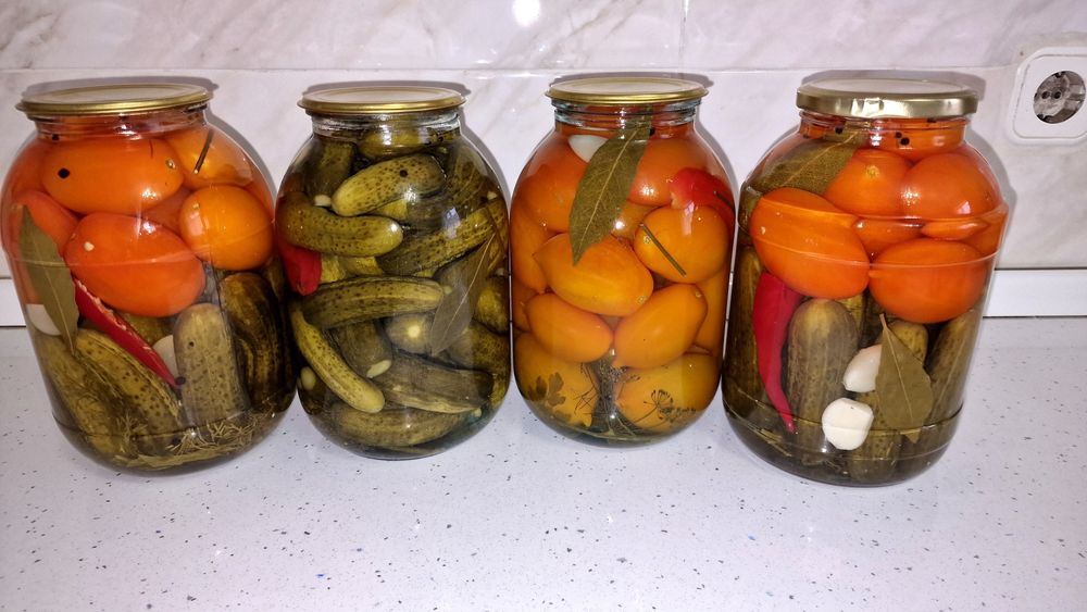 Продам солёные  помидоры