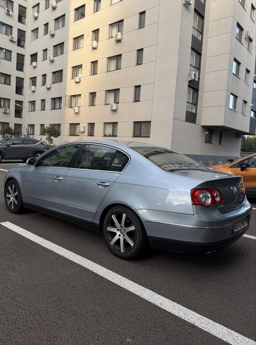 VW Passat -2.0TDi- Navi, Pilot, Senzori Parcare-Ploaie-Lumina, etc.