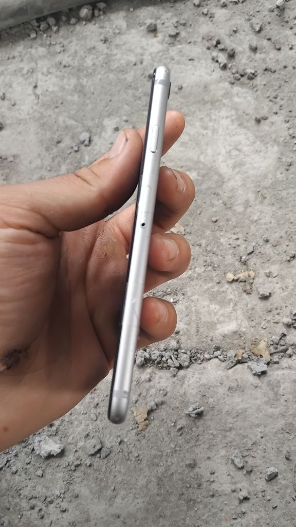 Iphone 6s sotiladi