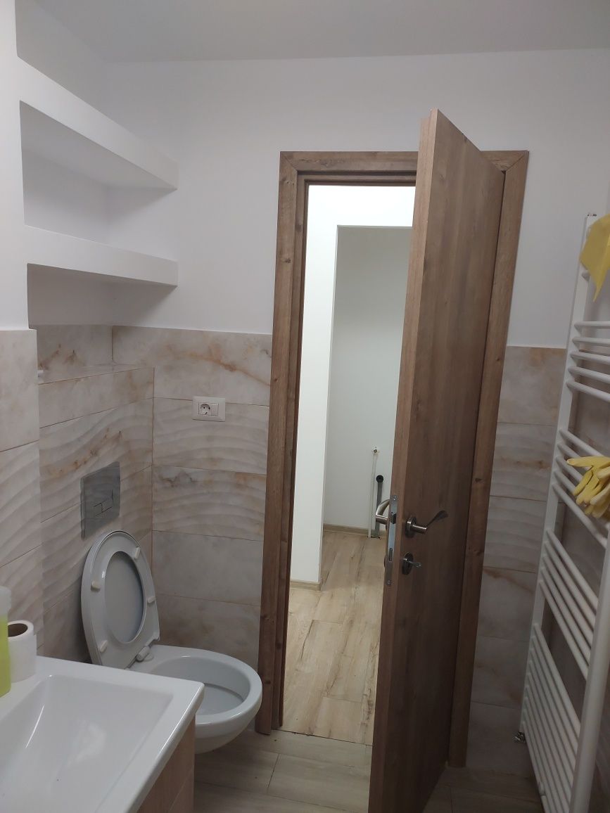vand apartament 2 camere parter, pretabil birouri sau spatiu comercial