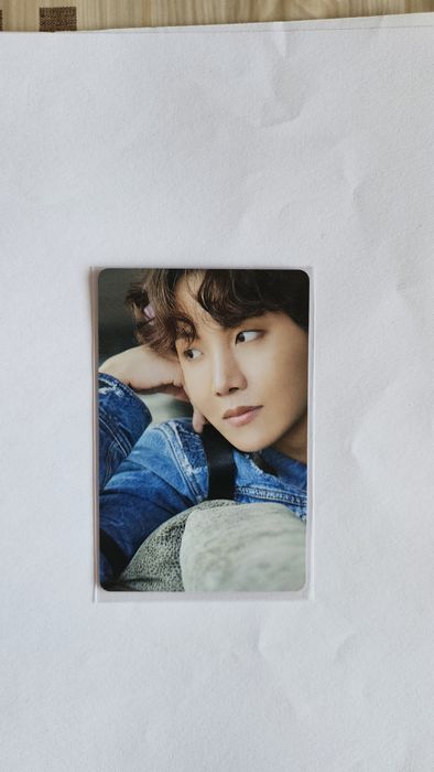 Оригинална J-Hope DICON 2021 картичка