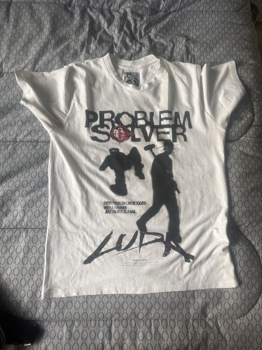 Luda рядка тениска.