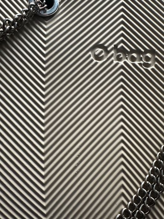 Чанта Obag + подарък още едно тяло и дръжки