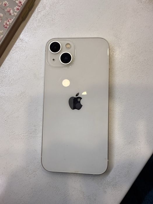 Iphone 13 бял 128