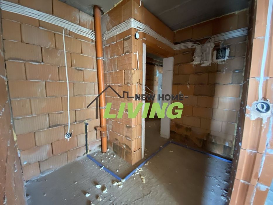 Продава се Двустаен апартамент в Пловдив, Кючук Париж - 73 кв.м за 1562 €/кв.м - Снимка #5