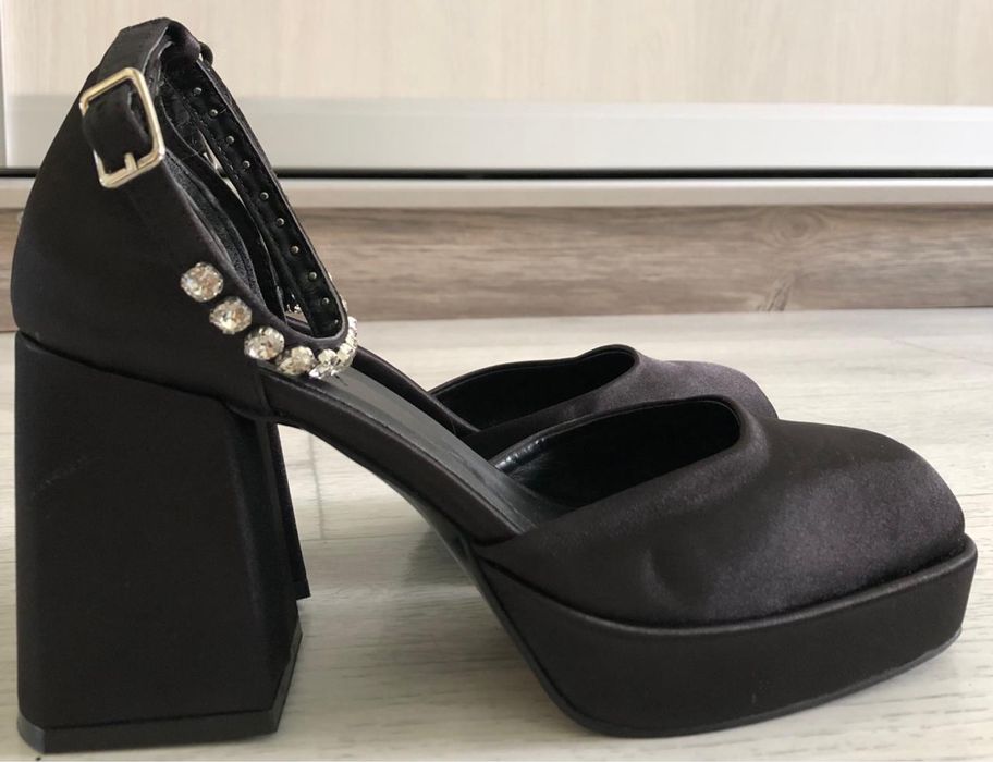 Женская новый туфли.38 размер.