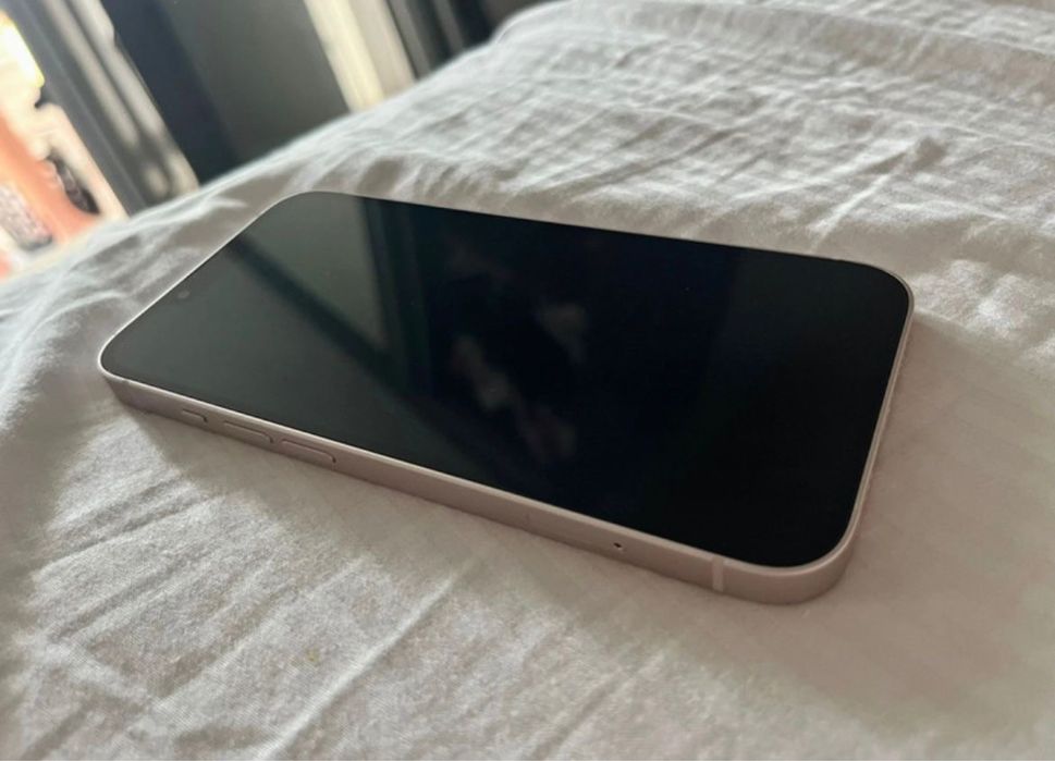 iPhone 13 pink Impecabil
