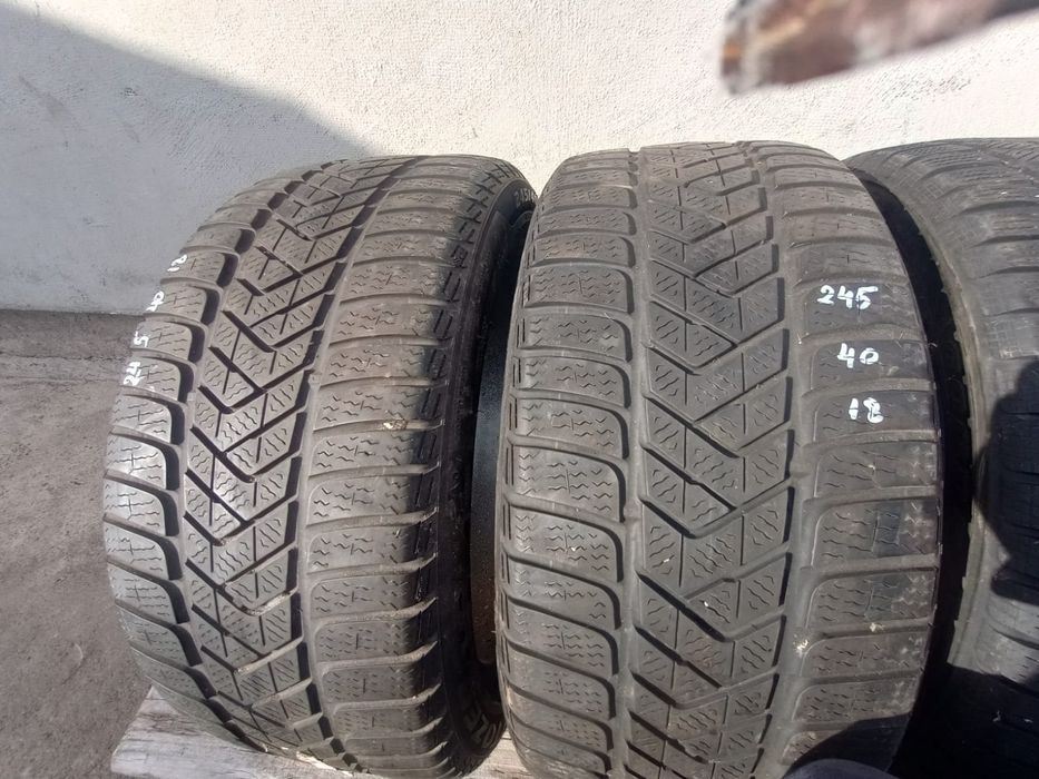 Vând cauciucuri de iarnă 225 45 18 , 245 40 18