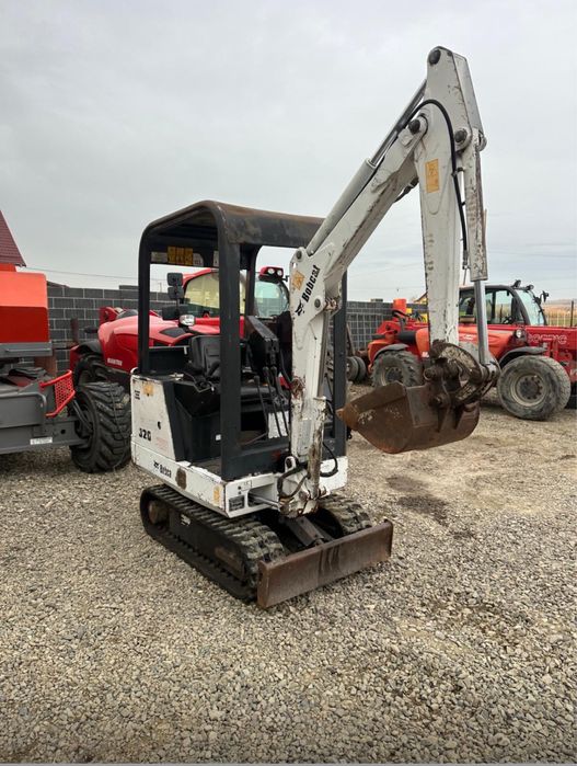 Miniexcavator bobcat 320