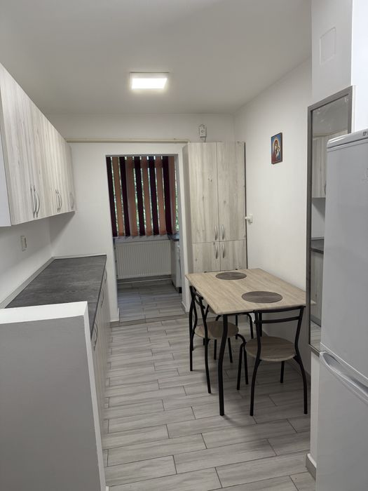 Vând apartament 2 camere Hipodrom