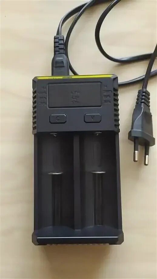 Продам зарядку для аккумуляторов Nitecore