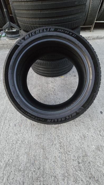265/45/R21 Michelin pilot sport⁴ suv