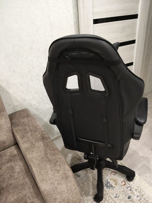 Кресло игровое компьютерное