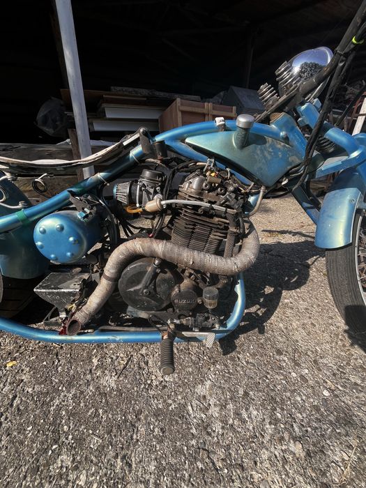 Urgent Custom 750 vand/schimb