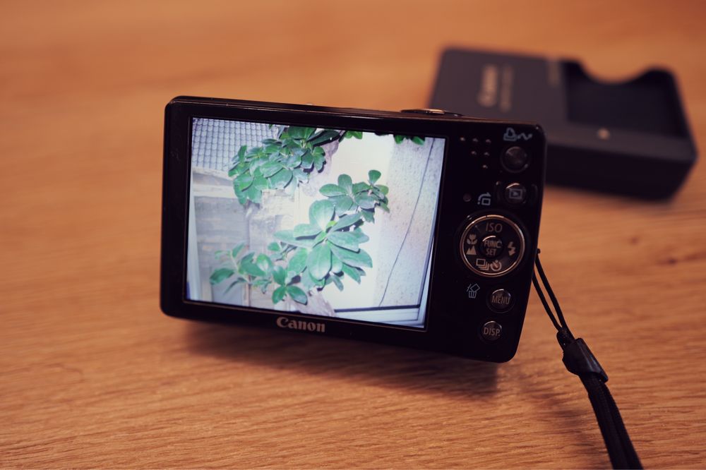 Aparat foto Canon Ixus 75 AiAf stare perfecta de functionare husa