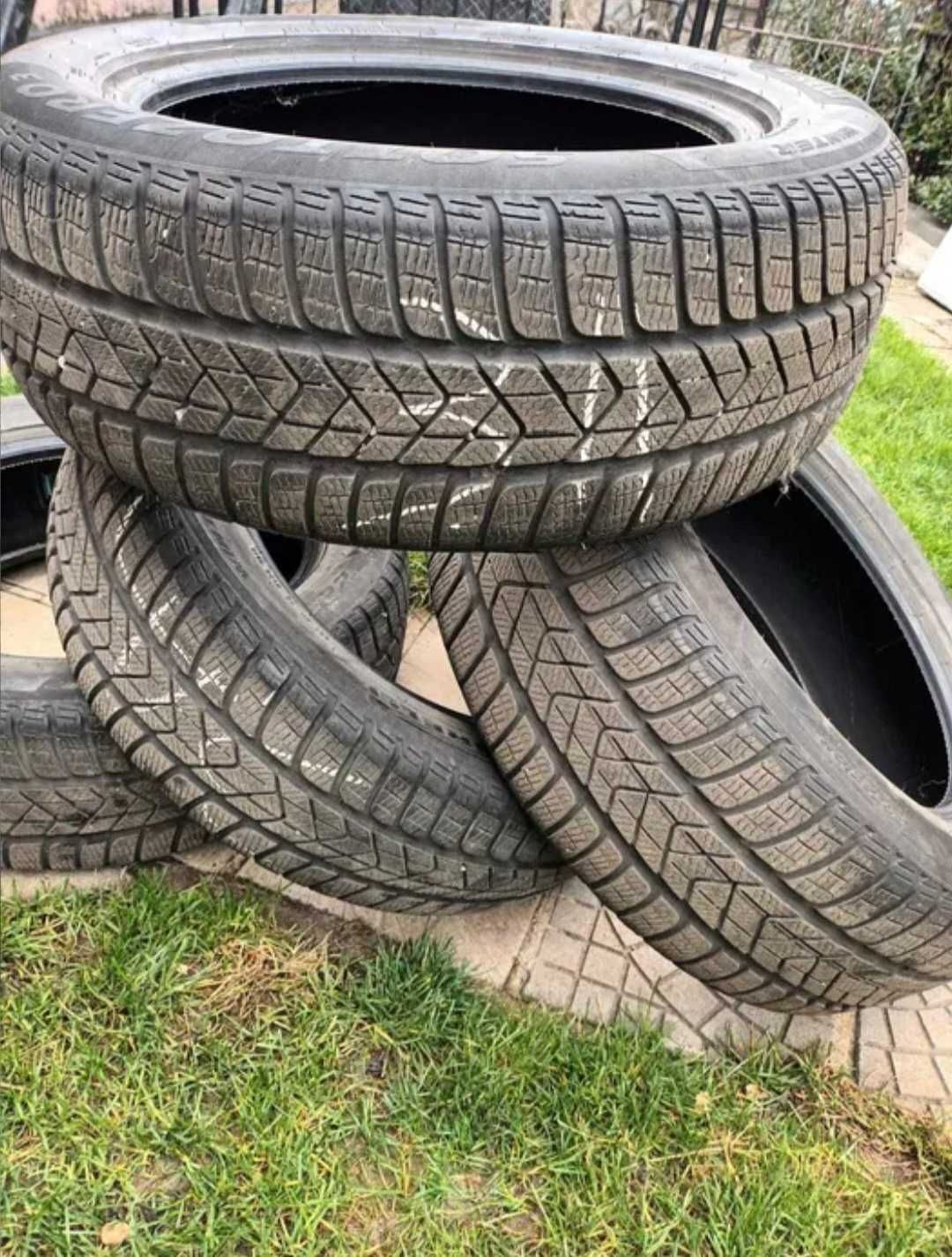 Зимни гуми 225/60/18
PIRELLI S0TTOZERO 3 дот 2018 5мм грайфер