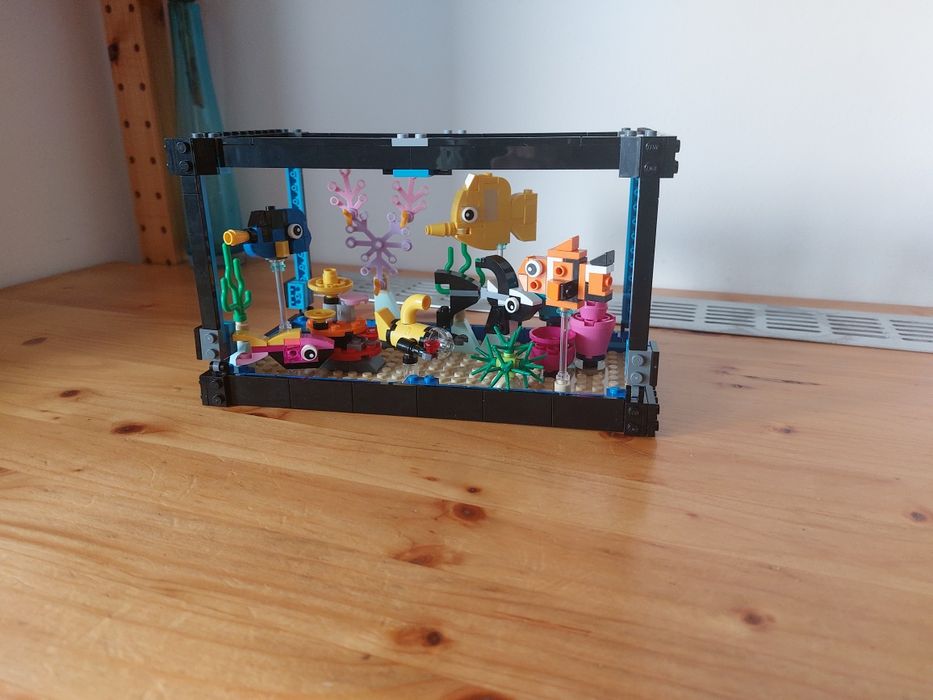 Set Lego Acvariu cu pești