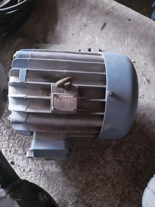 Motor electric 4 kw cu 1500 roti/min