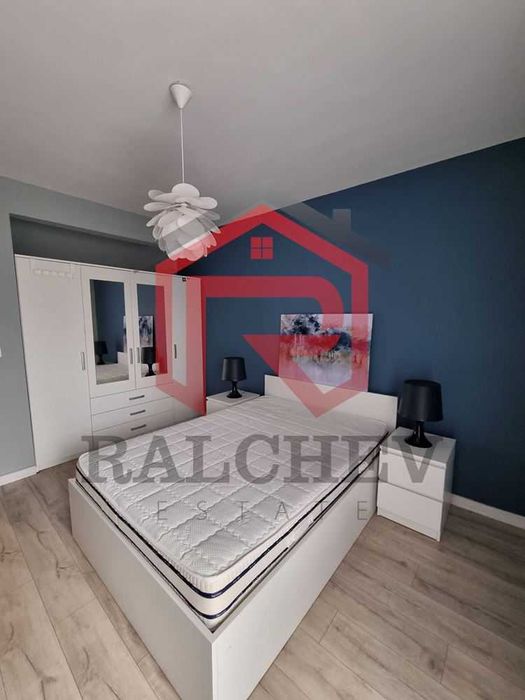 Дава се под наем Двустаен апартамент в Варна, Възраждане 3 - 74 кв.м за 433.5 € - Снимка #13