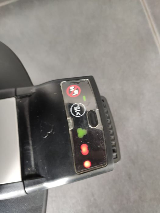 Scoica auto Maxi Cosi Pebble cu baza isofix 2Way Fix