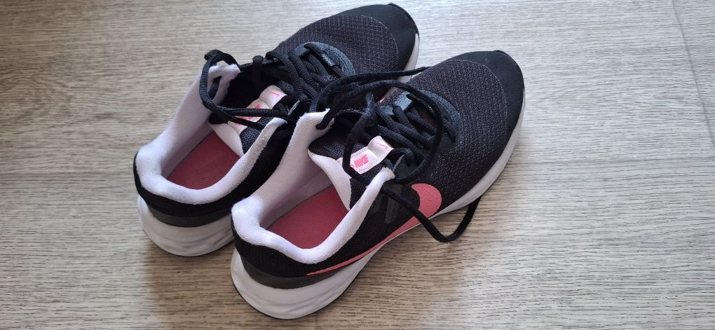 Детски маратонки Nike